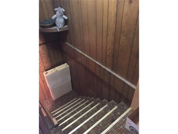 23 Spring St, Dexter, ME 04930